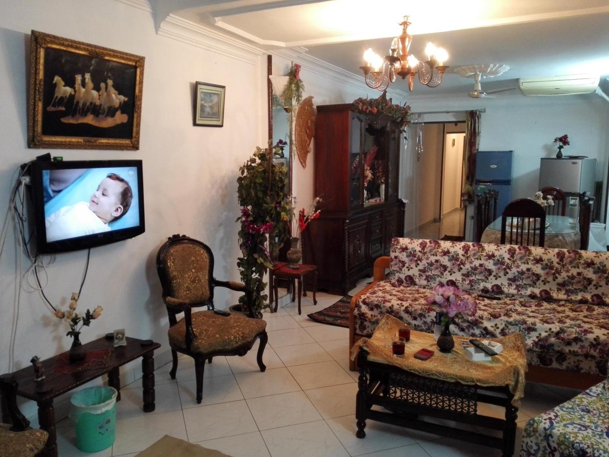 Distinctive Furnished Next To The Pyramids At An Attractive Price Cairo